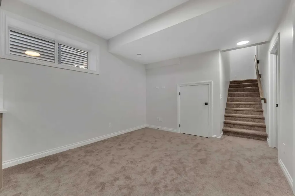 241 Homestead Terrace NE Calgary AB T3J 5R7