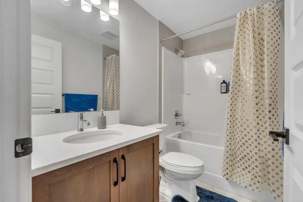241 Homestead Terrace NE Calgary AB T3J 5R7