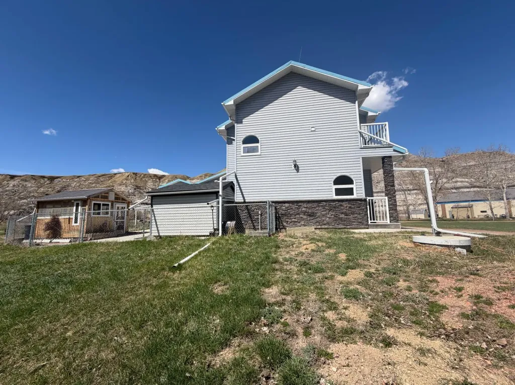 765 Excelsior Avenue Drumheller AB T0J0Y9