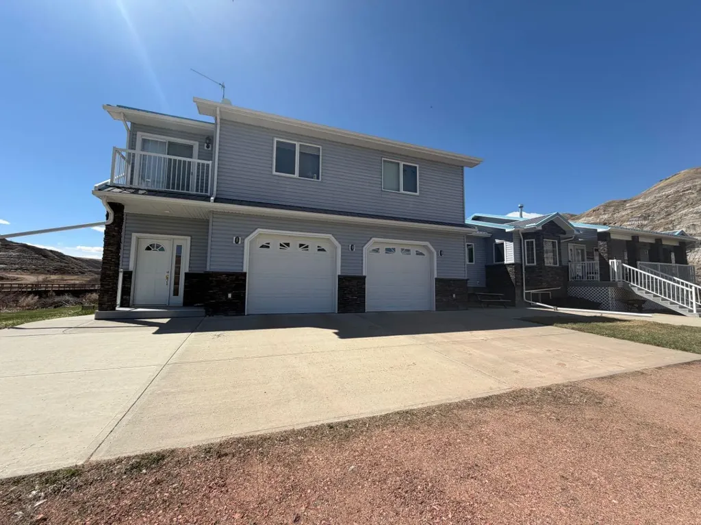 765 Excelsior Avenue Drumheller AB T0J0Y9