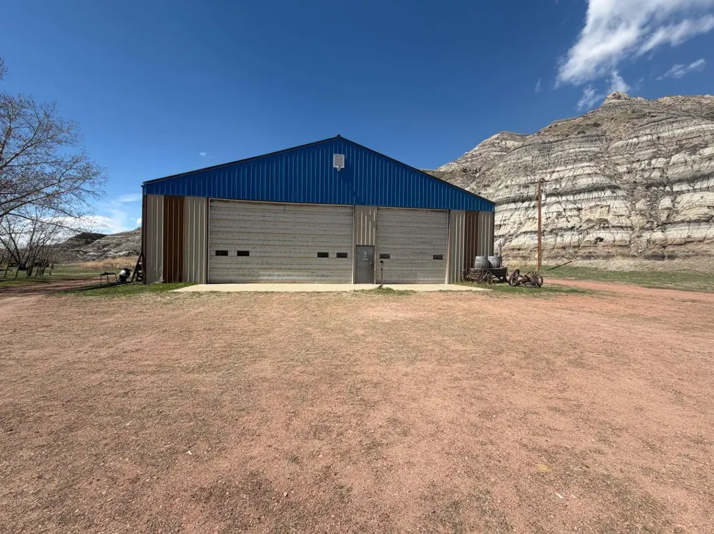 765 Excelsior Avenue Drumheller AB T0J0Y9
