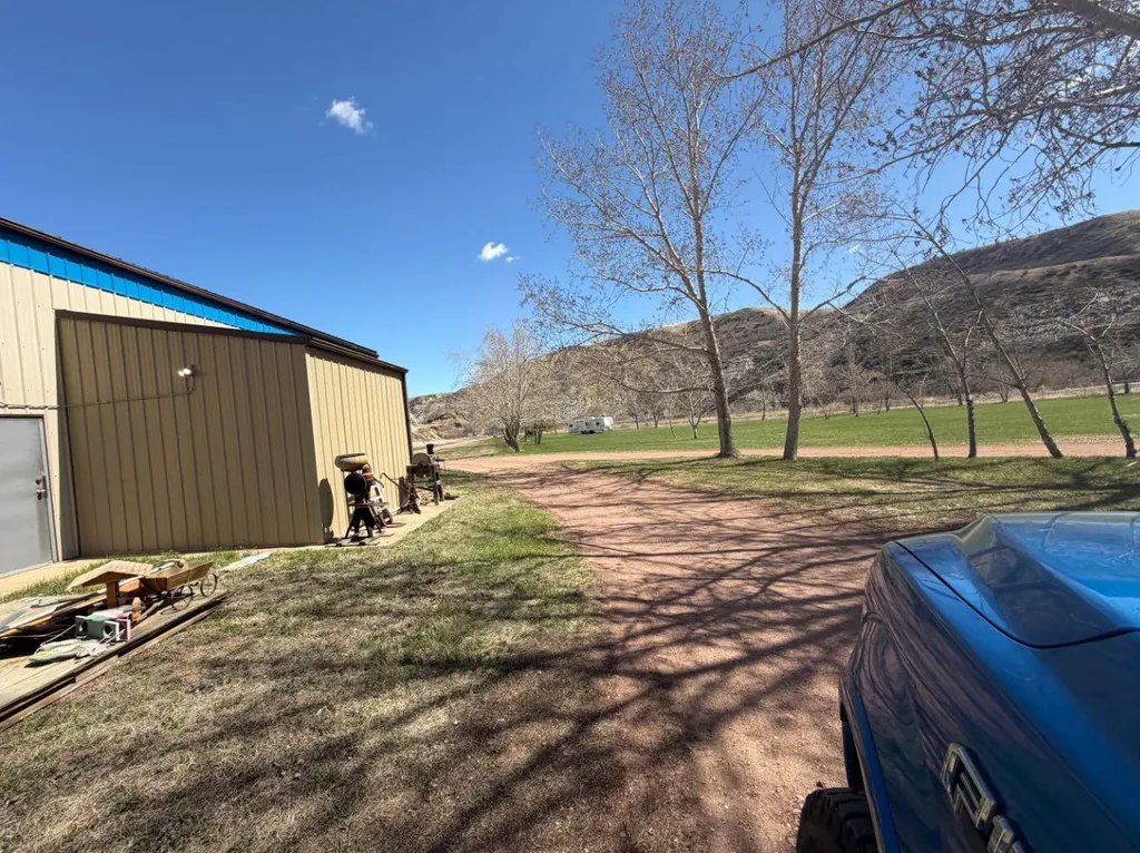 765 Excelsior Avenue Drumheller AB T0J0Y9