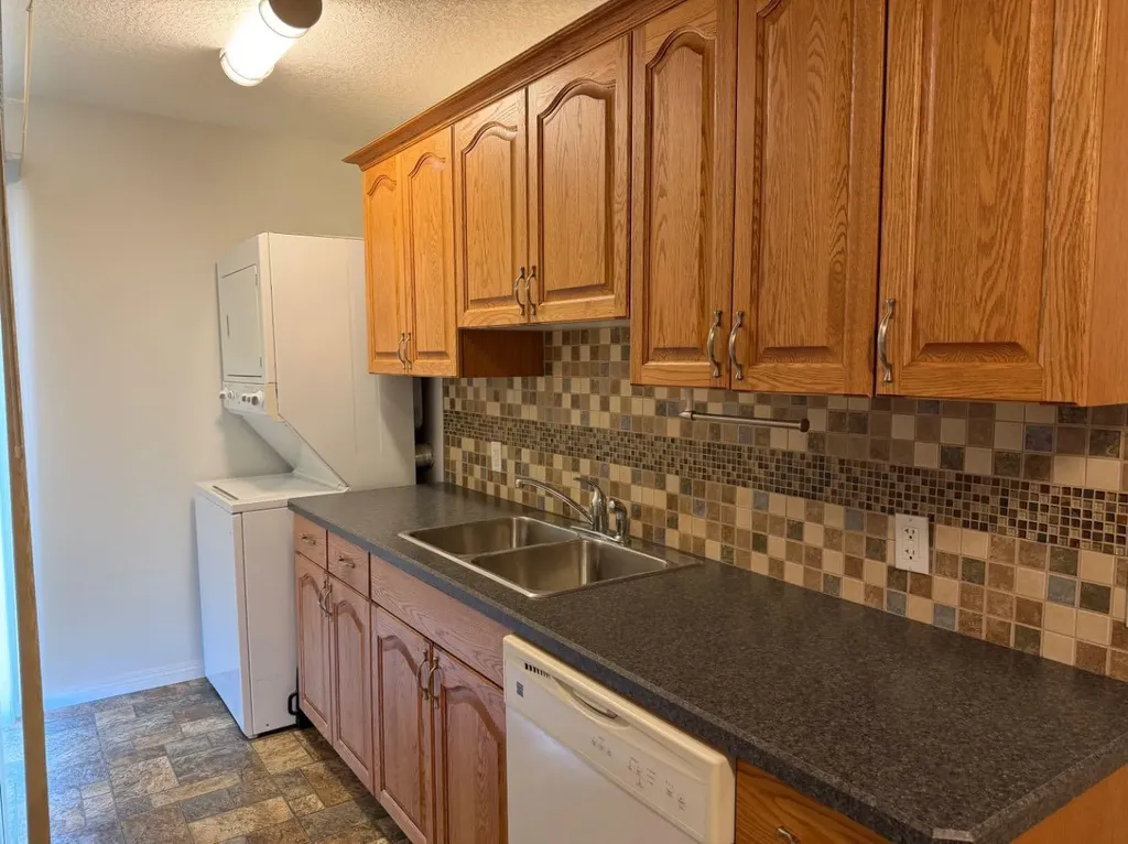 765 Excelsior Avenue Drumheller AB T0J0Y9