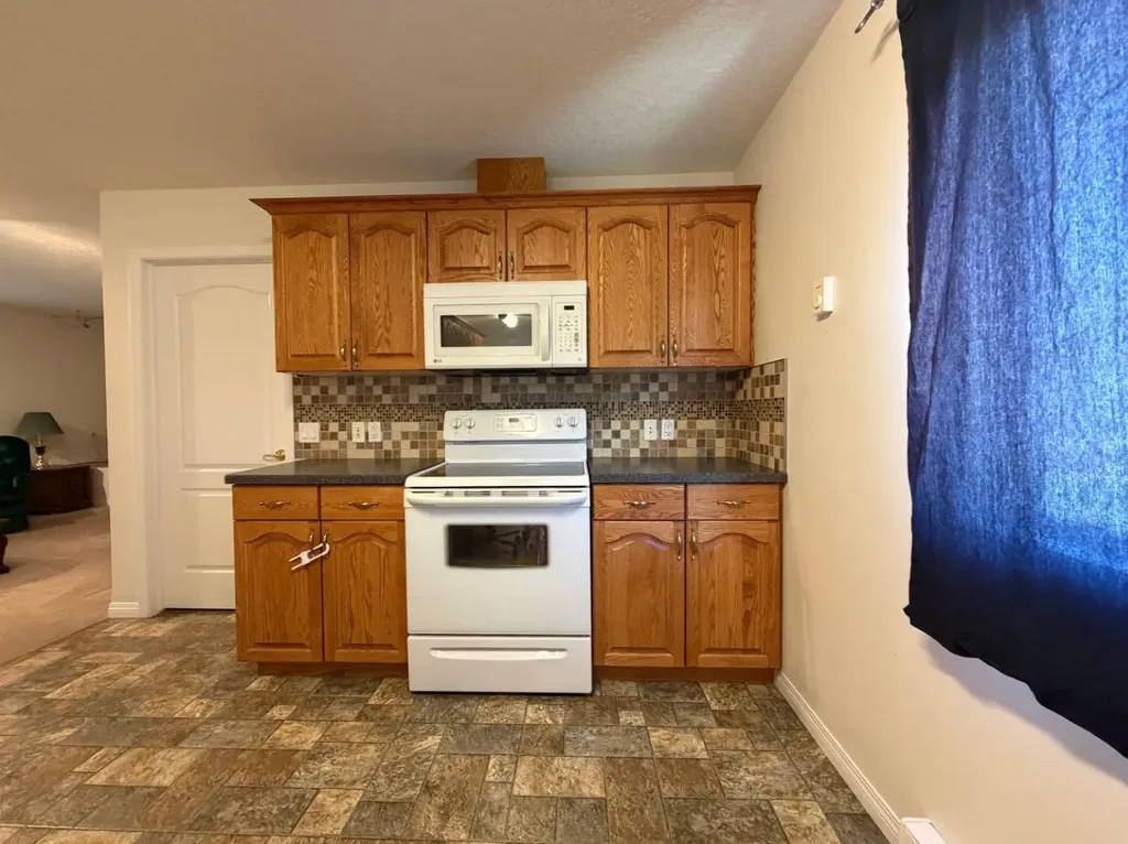765 Excelsior Avenue Drumheller AB T0J0Y9