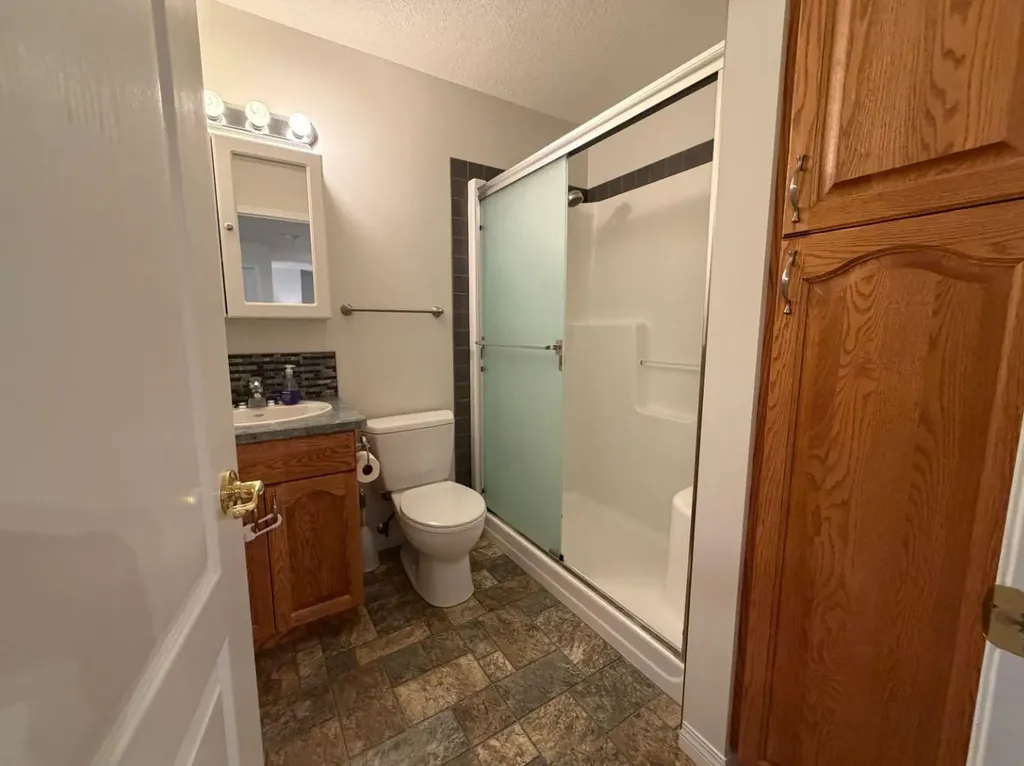 765 Excelsior Avenue Drumheller AB T0J0Y9
