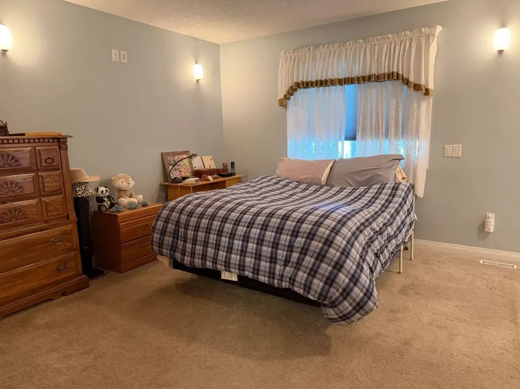 765 Excelsior Avenue Drumheller AB T0J0Y9