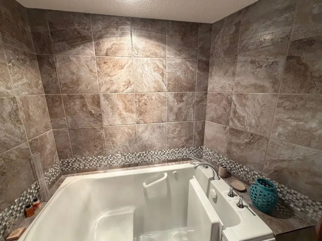 765 Excelsior Avenue Drumheller AB T0J0Y9