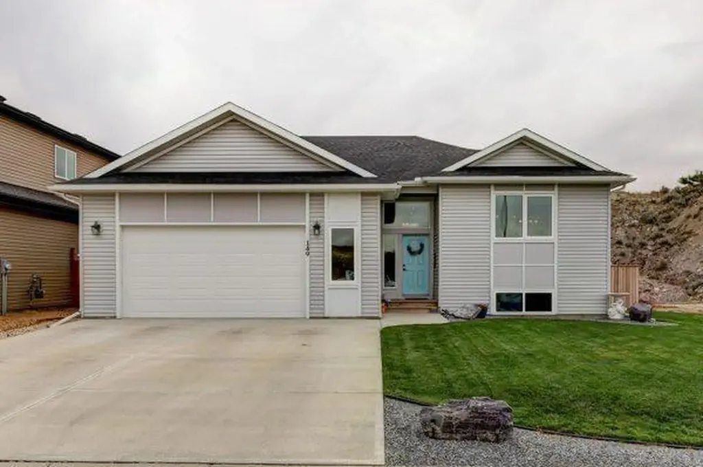 149 10 Avenue SE Drumheller AB T0J0Y6
