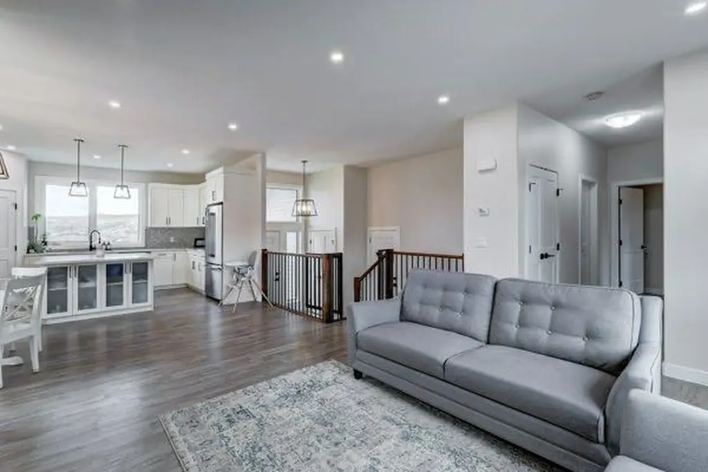 149 10 Avenue SE Drumheller AB T0J0Y6