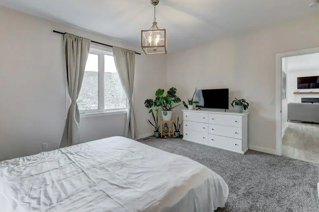 149 10 Avenue SE Drumheller AB T0J0Y6