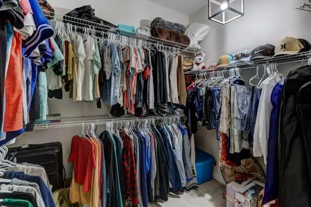 149 10 Avenue SE Drumheller AB T0J0Y6