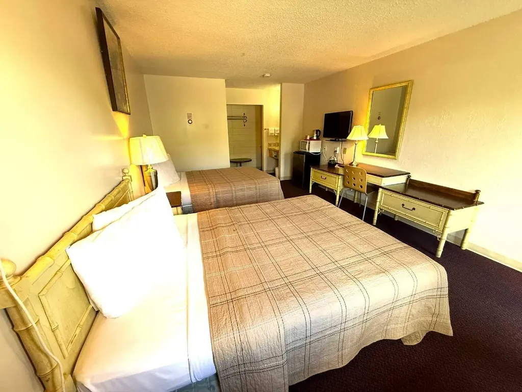 703 9 Highway S Drumheller AB T0J 0Y6