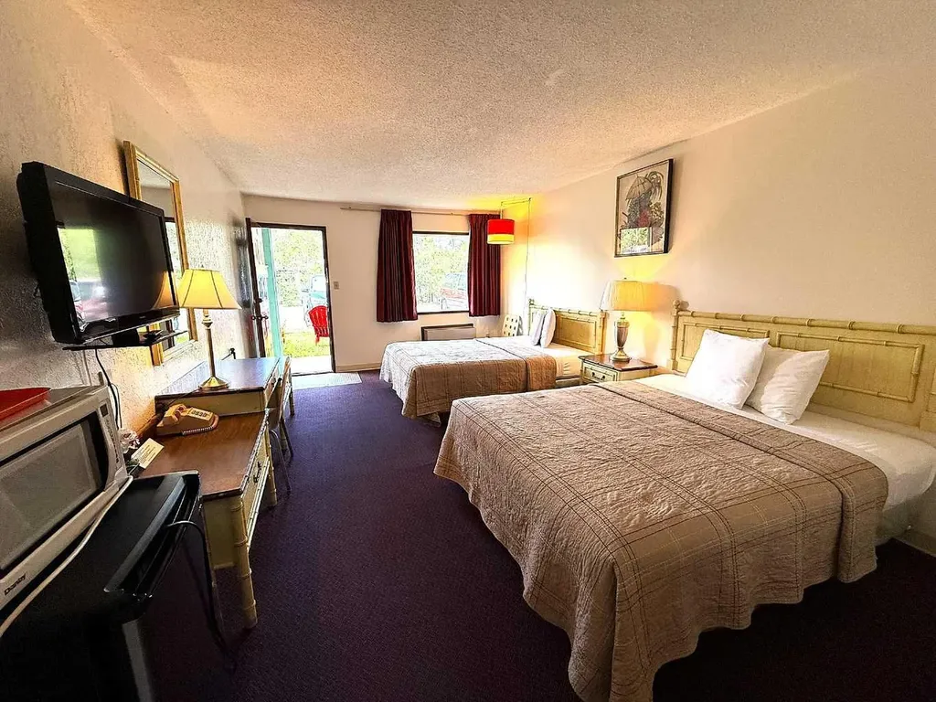 703 9 Highway S Drumheller AB T0J 0Y6