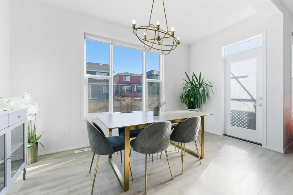 29 Belmont Terrace SW Calgary AB T2X 4H7