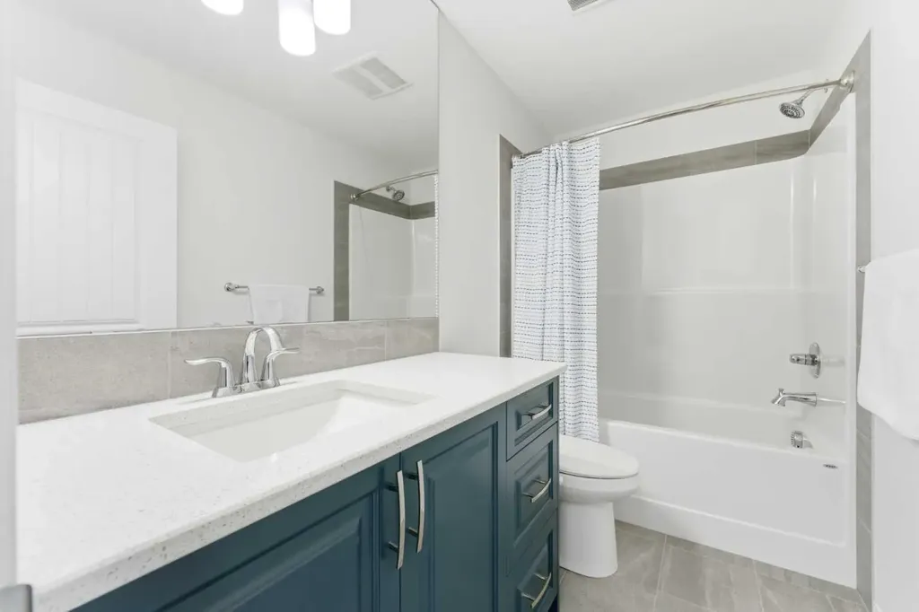 29 Belmont Terrace SW Calgary AB T2X 4H7