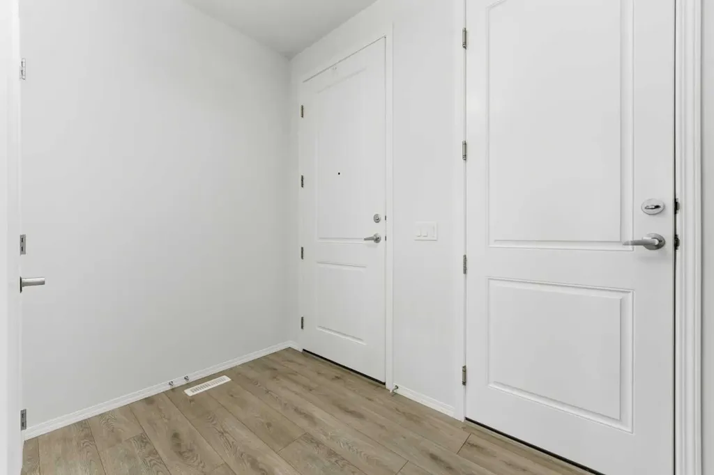 29 Belmont Terrace SW Calgary AB T2X 4H7