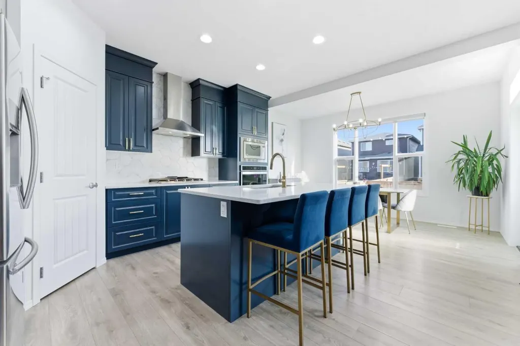 29 Belmont Terrace SW Calgary AB T2X 4H7