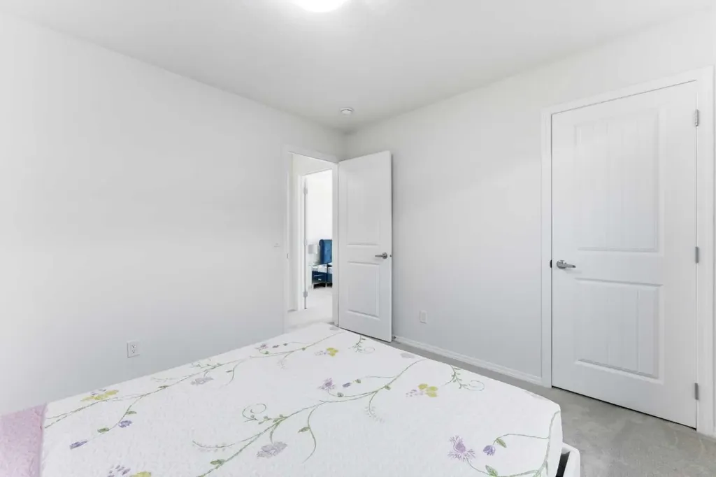 29 Belmont Terrace SW Calgary AB T2X 4H7