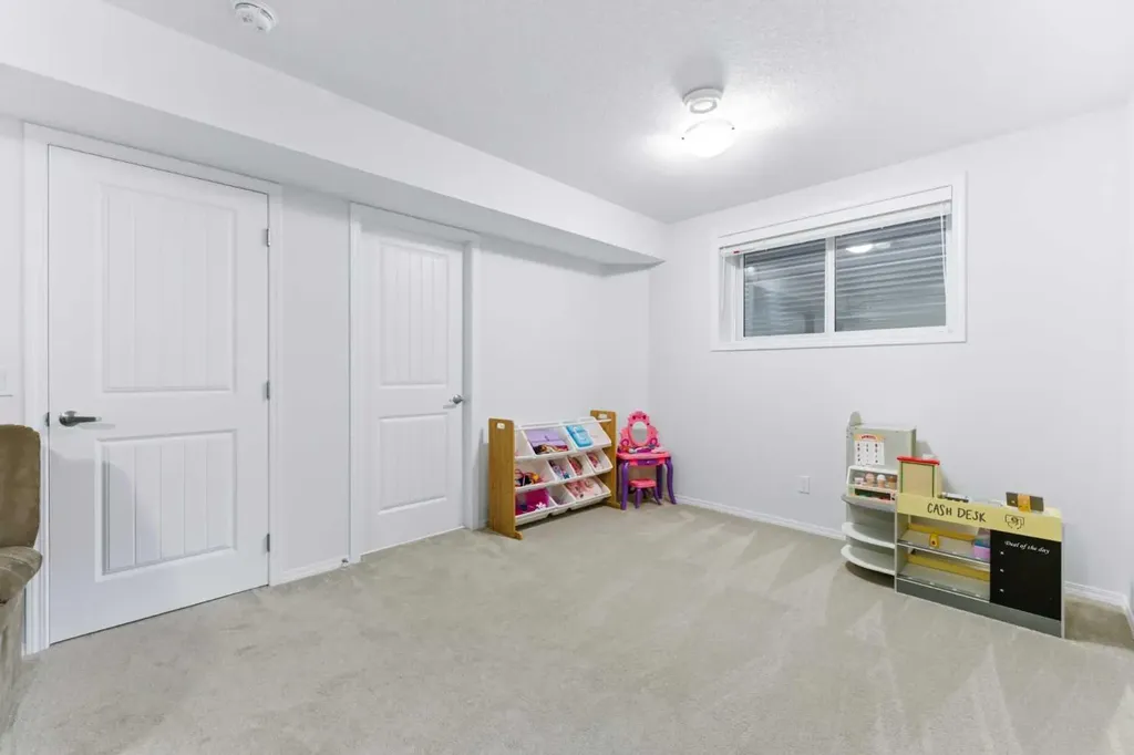 29 Belmont Terrace SW Calgary AB T2X 4H7