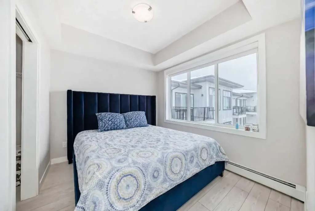 395 Skyview Parkway NE Calgary AB T3N2K1