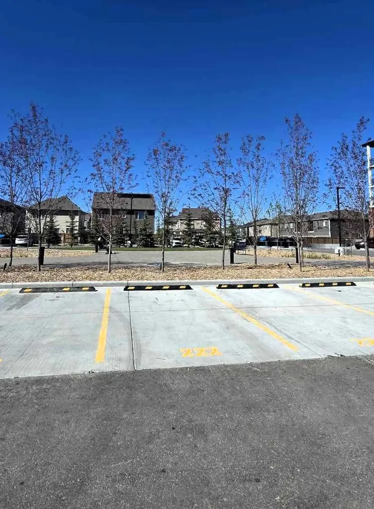 395 Skyview Parkway NE Calgary AB T3N2K1