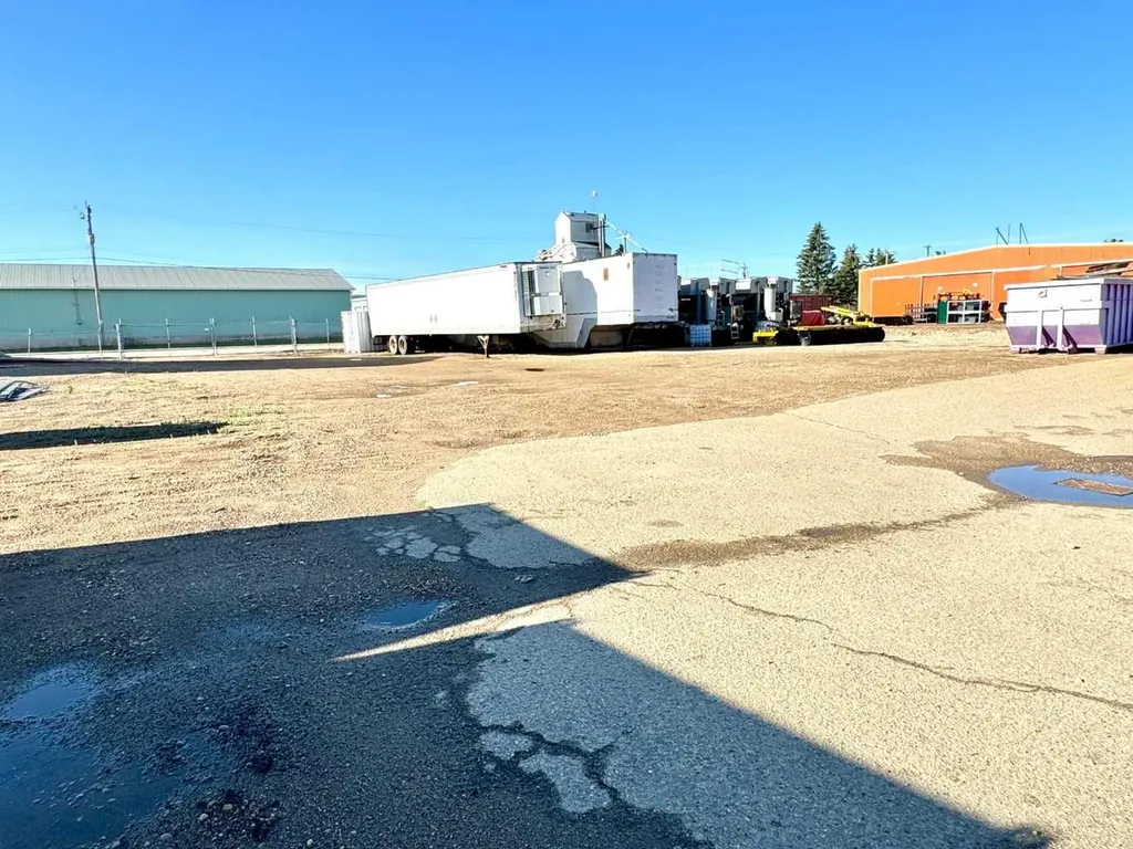 6103 54 Street Ponoka AB T4J 1P8