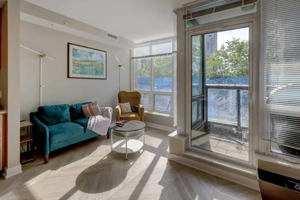 222 Riverfront Avenue SW Calgary AB T2P0X2