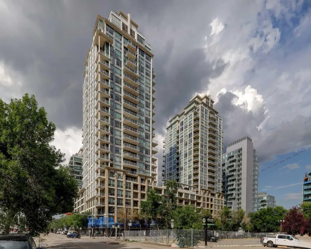 222 Riverfront Avenue SW Calgary AB T2P0X2