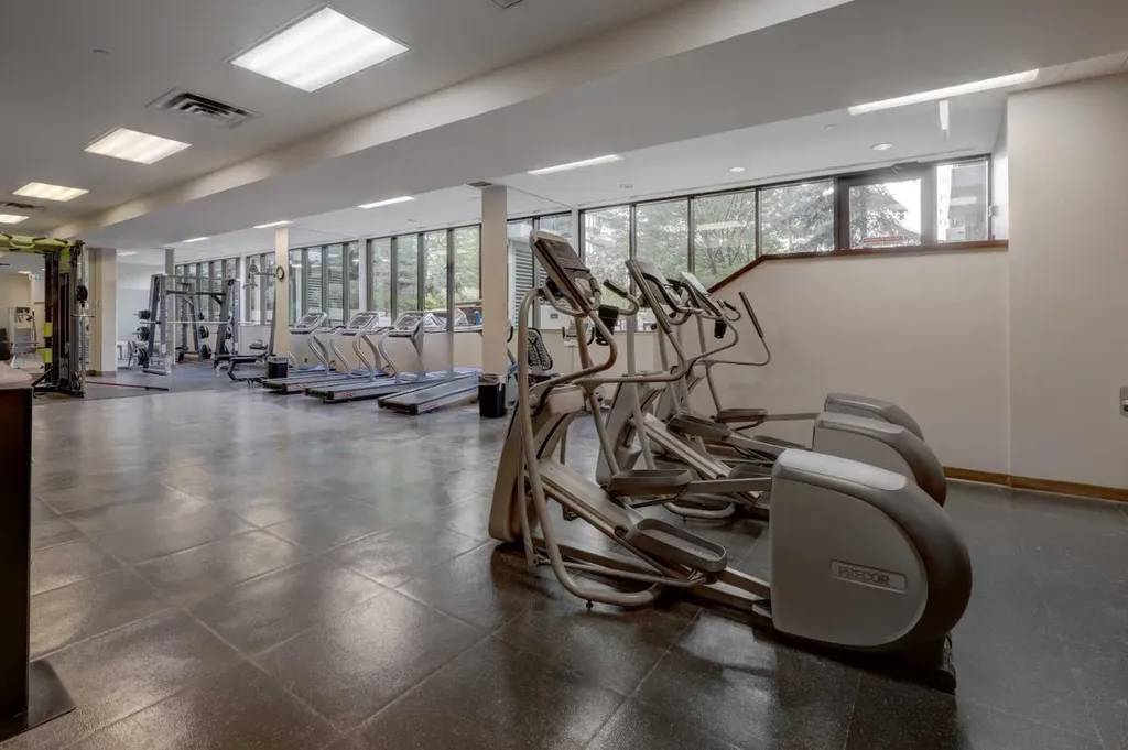 222 Riverfront Avenue SW Calgary AB T2P0X2
