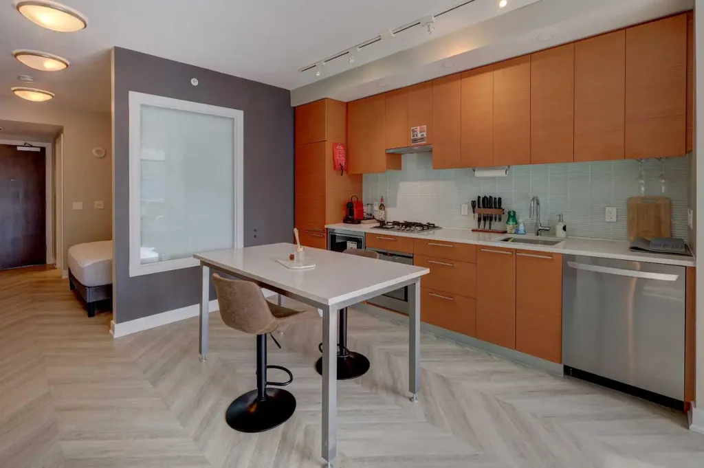 222 Riverfront Avenue SW Calgary AB T2P0X2