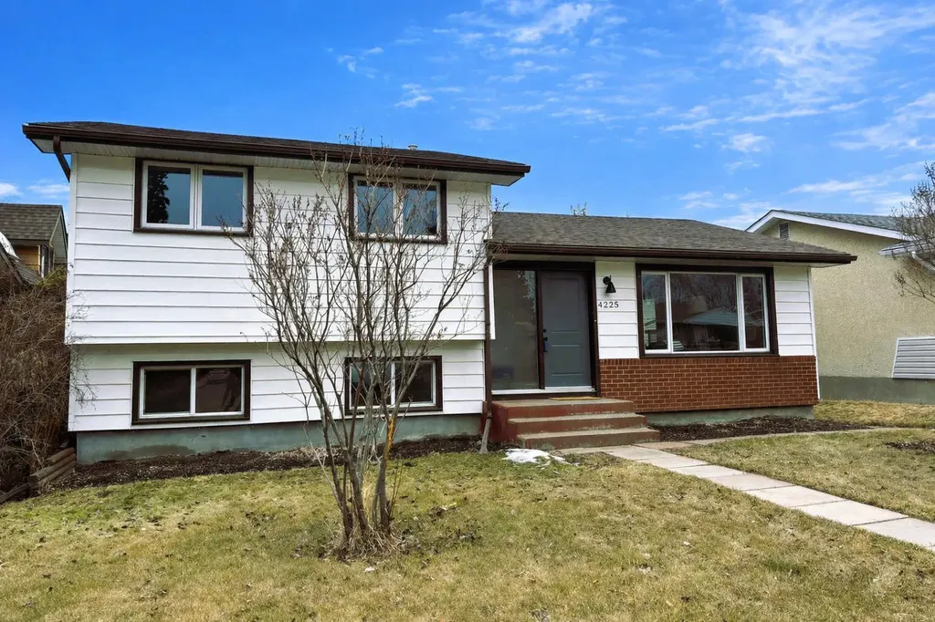 4225 33 Street Red Deer AB T4N 0N1