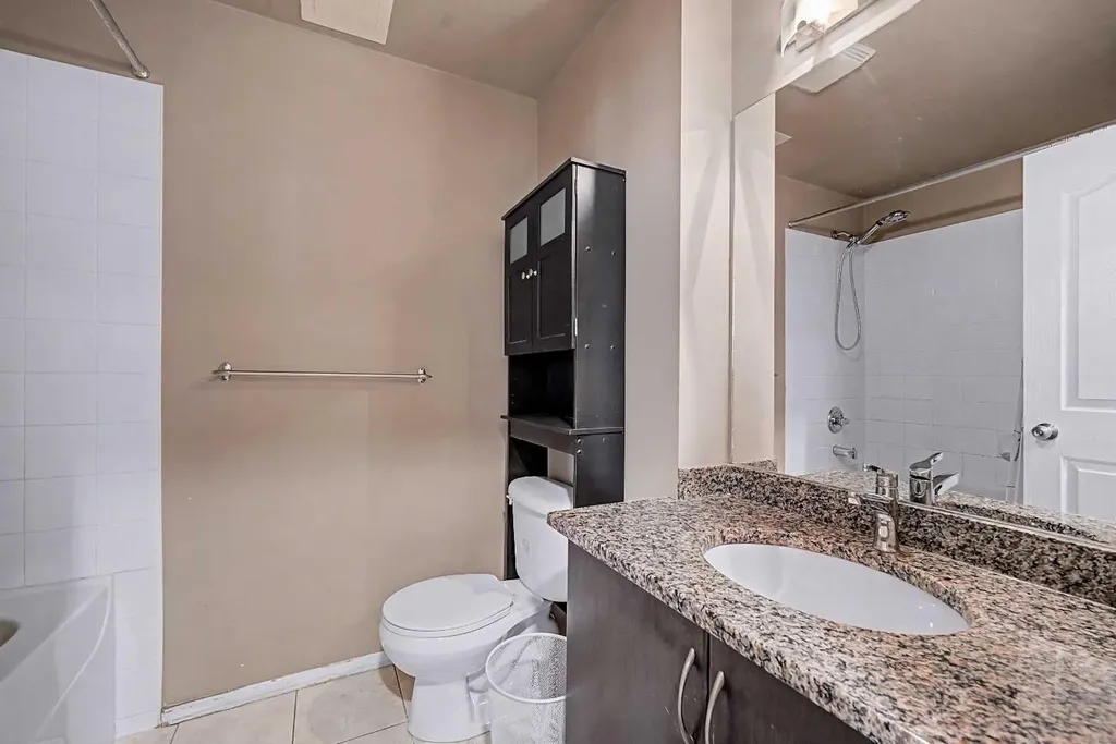1053 10 Street SW Calgary AB T2R 1S6