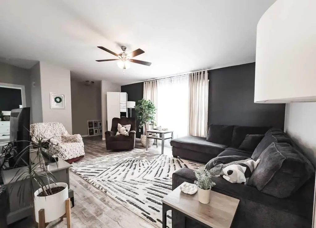 10705 101 Avenue La Crete AB T0H2H0