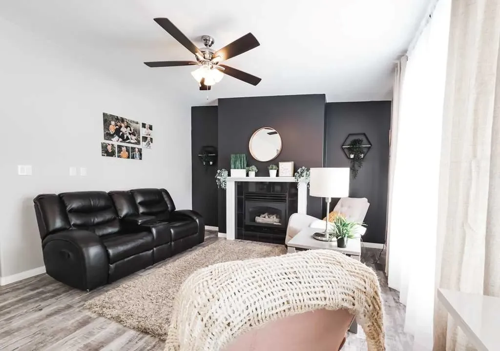 10705 101 Avenue La Crete AB T0H2H0