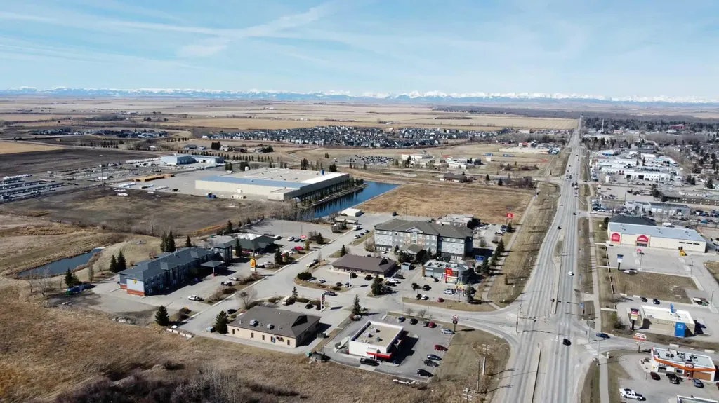 1511 13 Avenue SE High River AB T1V1B1