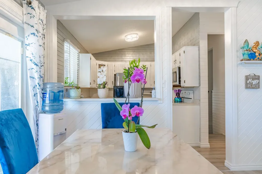 2898 Dunmore Road SE Medicine Hat AB T1A 2A5