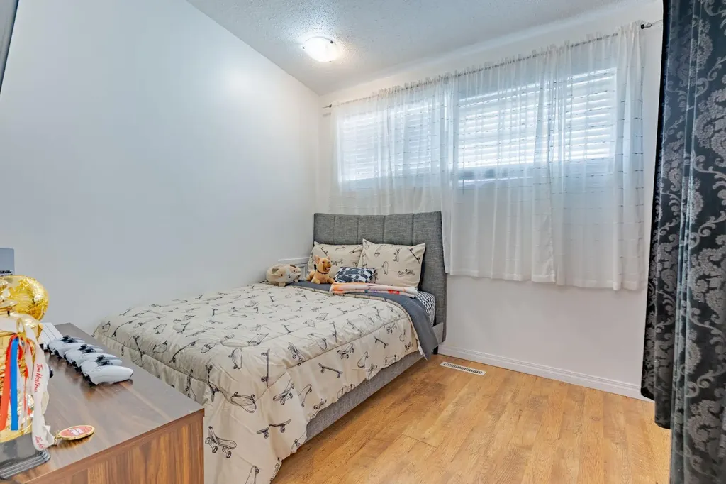 2898 Dunmore Road SE Medicine Hat AB T1A 2A5