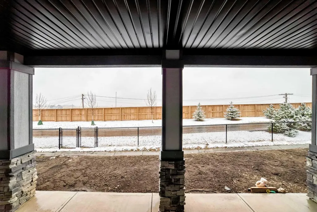 82 Waterford Crescent Chestermere AB T1X 2V1
