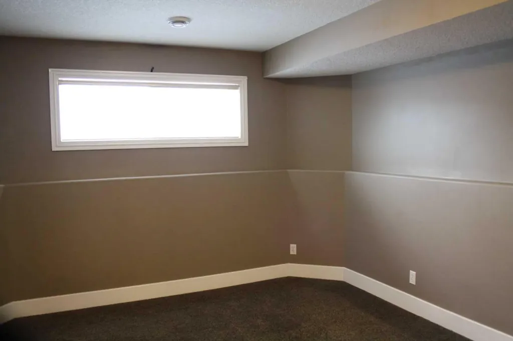 37 Chaparral Ridge Link SE Calgary AB T2X3M7