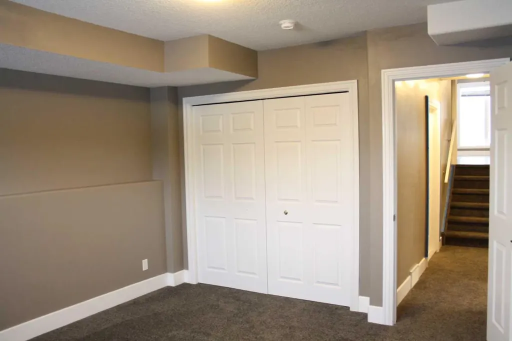 37 Chaparral Ridge Link SE Calgary AB T2X3M7