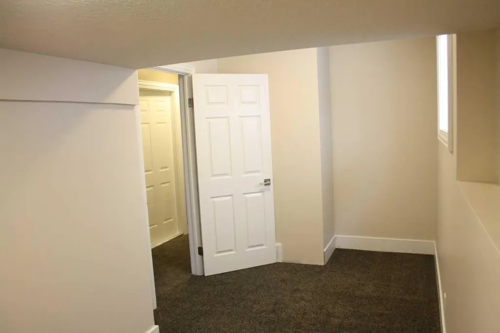 37 Chaparral Ridge Link SE Calgary AB T2X3M7