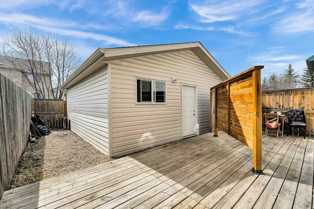 37 Chaparral Ridge Link SE Calgary AB T2X3M7