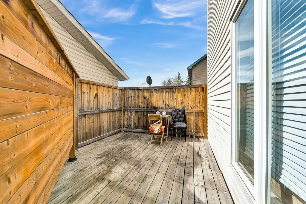 37 Chaparral Ridge Link SE Calgary AB T2X3M7