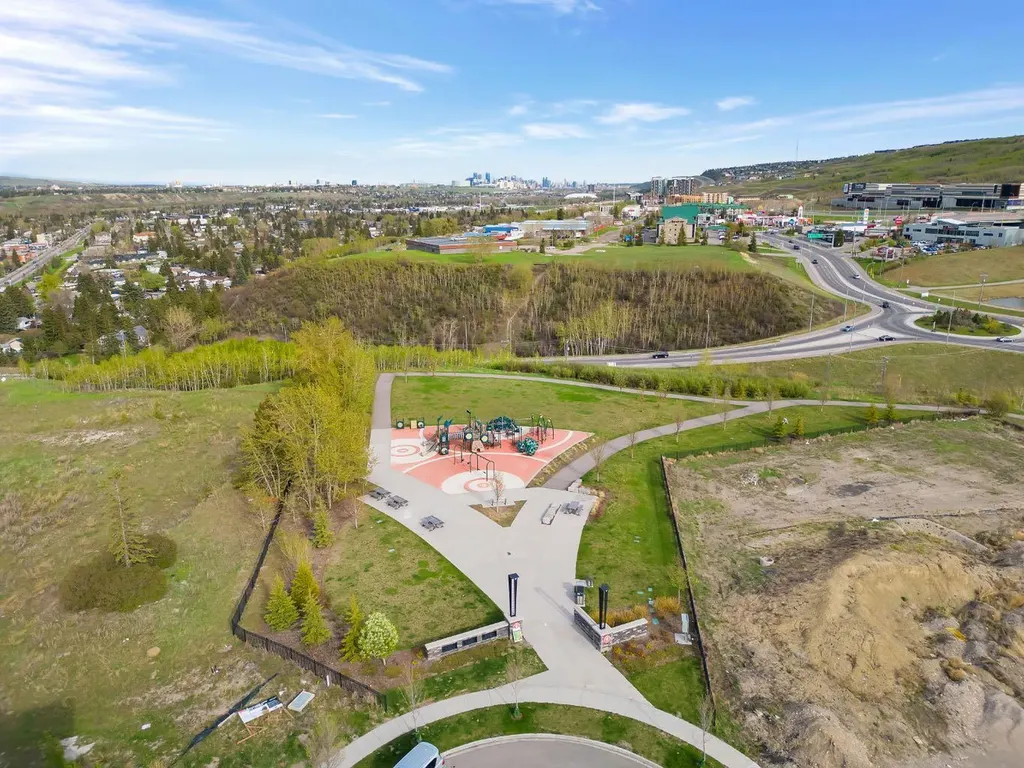 516 Greenbriar Common NW Calgary AB T3B 6J3