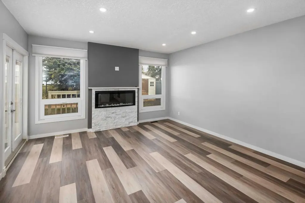 51 Woodmont Road SW Calgary AB T2W 4L6