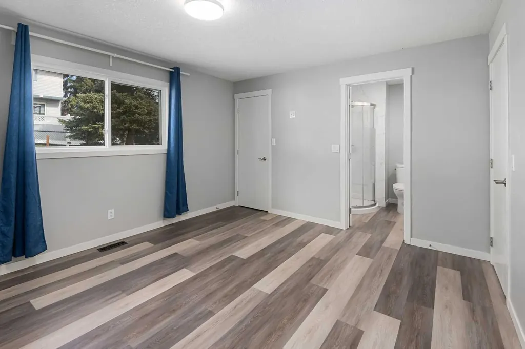 51 Woodmont Road SW Calgary AB T2W 4L6