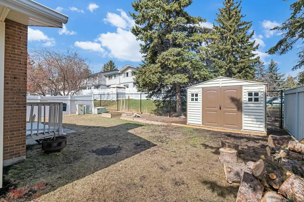 51 Woodmont Road SW Calgary AB T2W 4L6