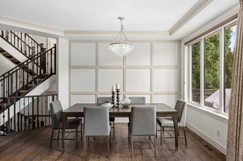 108 Aspen Summit Circle SW Calgary AB T3H 0Z6
