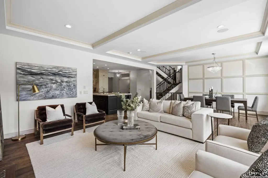 108 Aspen Summit Circle SW Calgary AB T3H 0Z6
