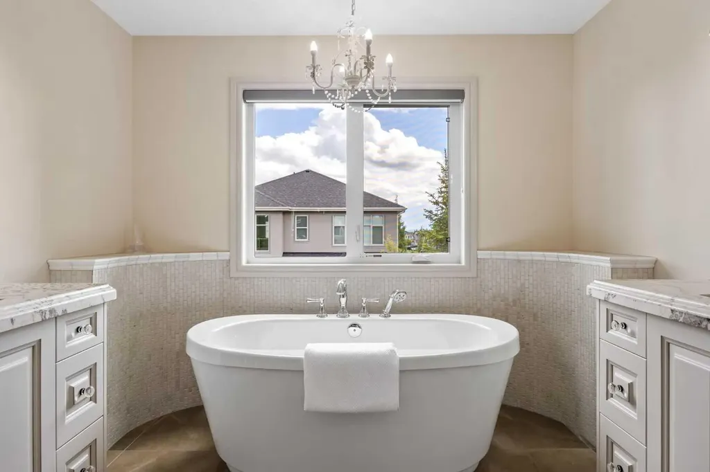 108 Aspen Summit Circle SW Calgary AB T3H 0Z6